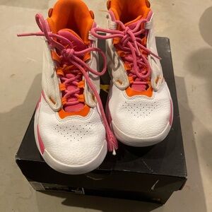 Jordan Max Aura kids Sneakers in White, Pink, and Orange